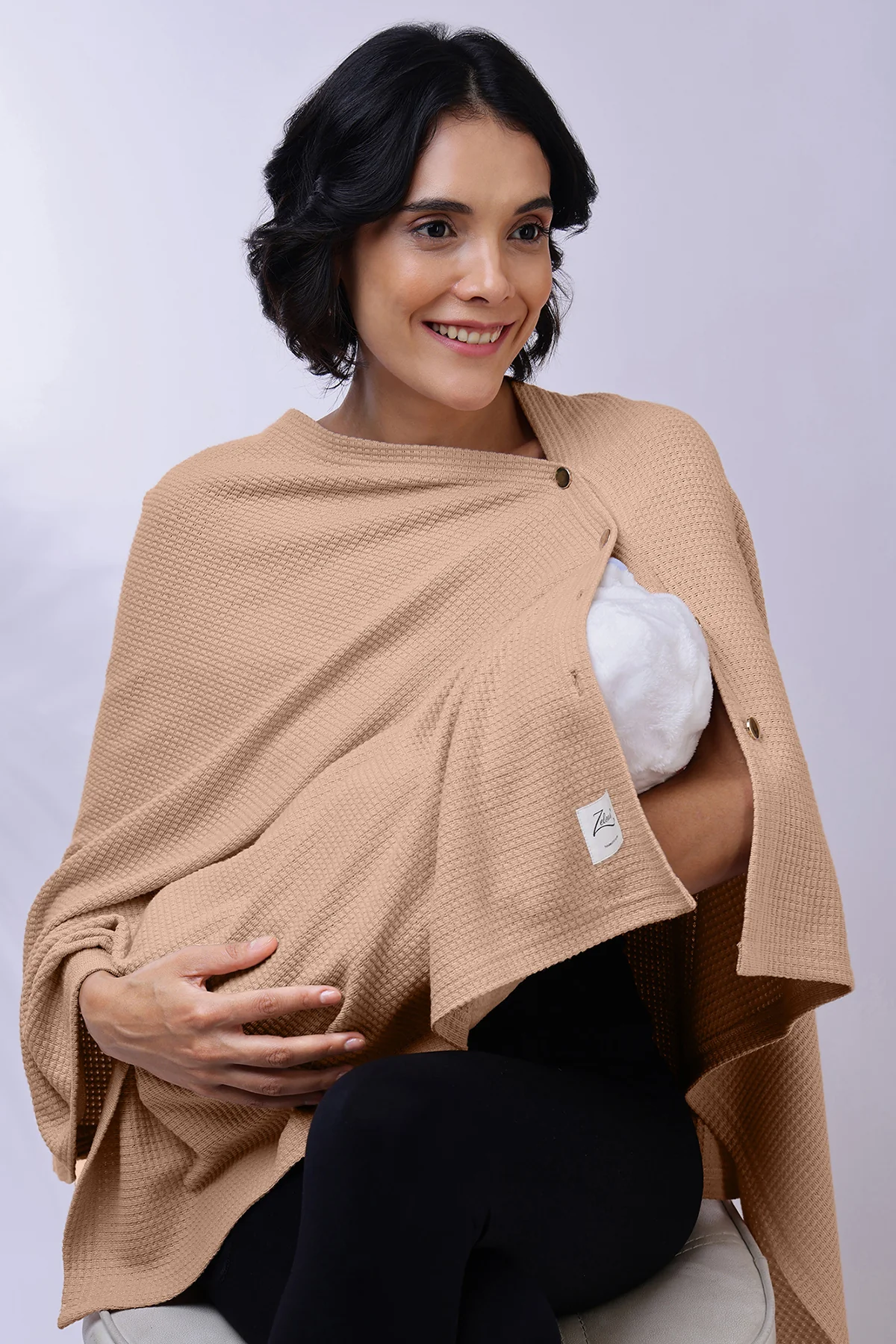 Amara Nursing Cover - Champagne - Image 9