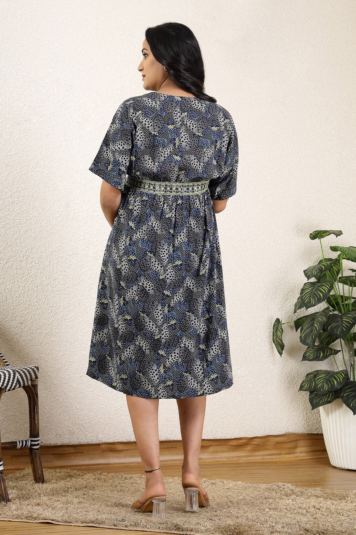 Bottel Green Zipless Maternity Feeding Dress - Image 3