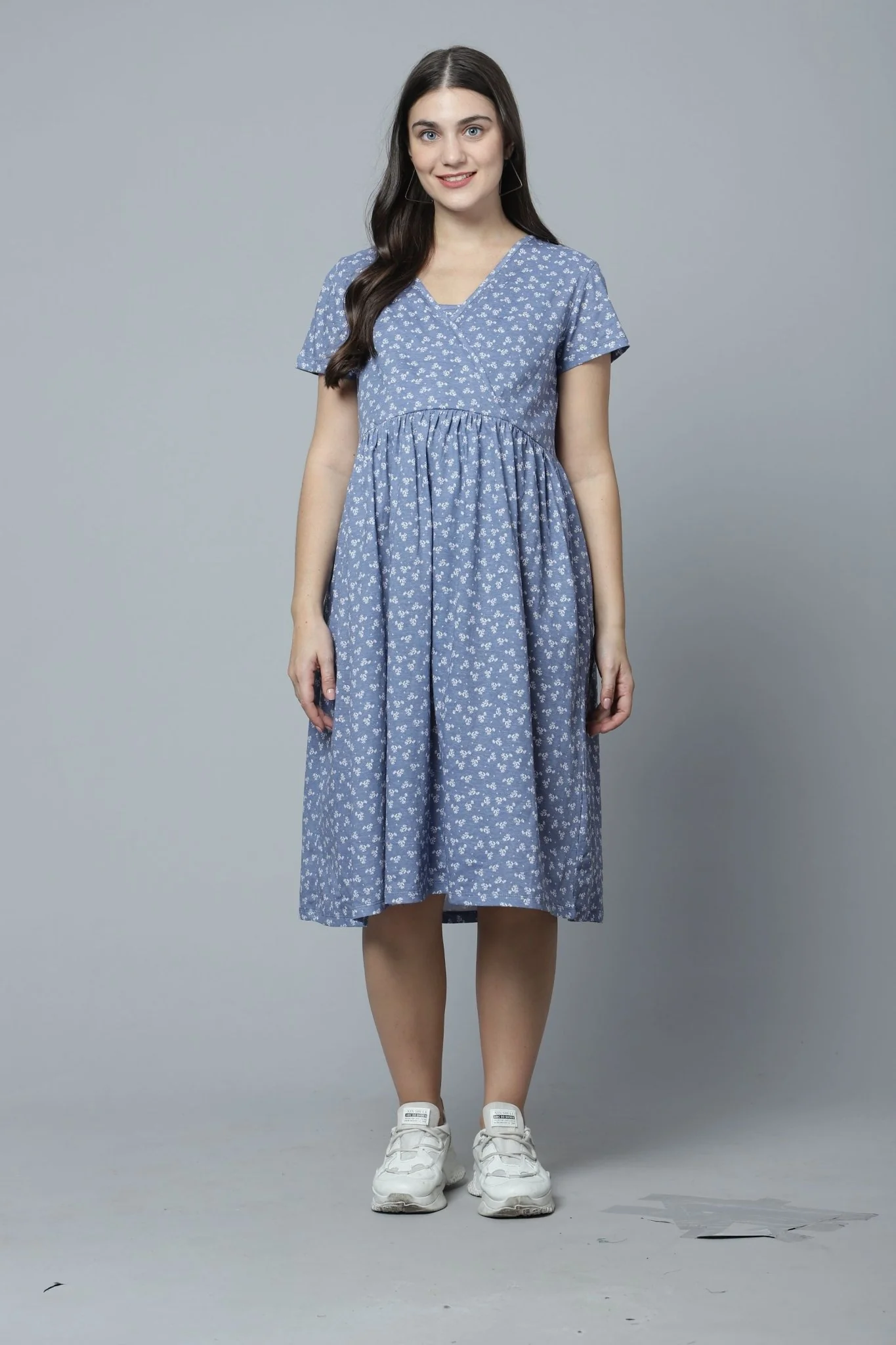 Denim Blue Zipless Feeding Dress with Side Pocket - Image 4
