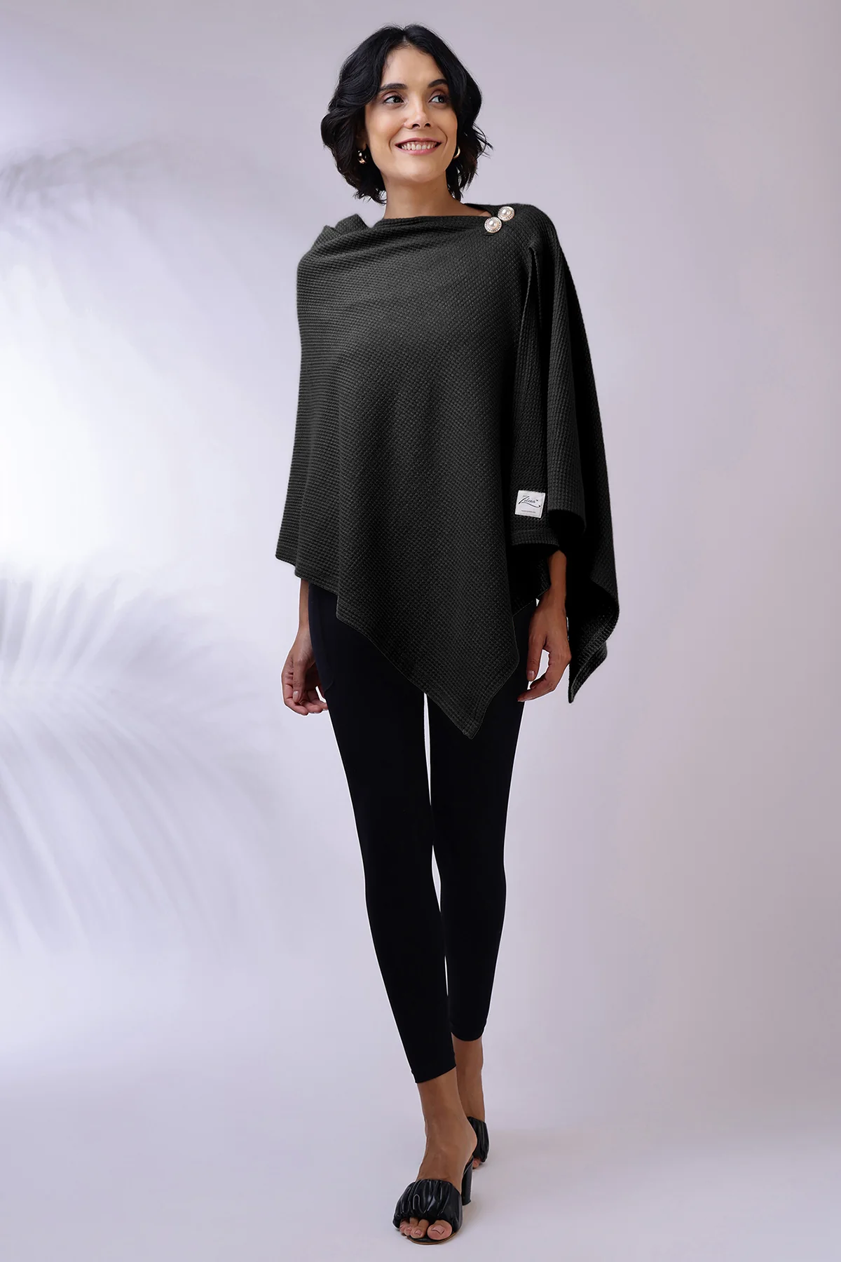 Diana Nursing Cover - Black - Image 8