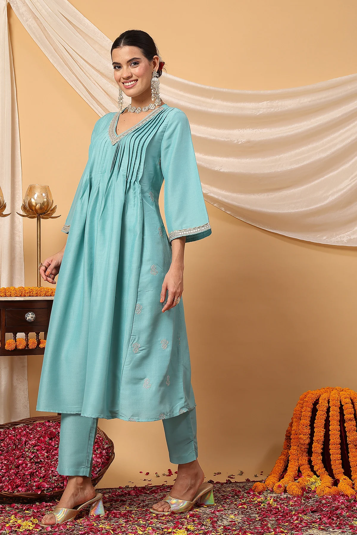 Elegant Turquoise Festive Glow Maternity Feeding Suit Set - Image 10