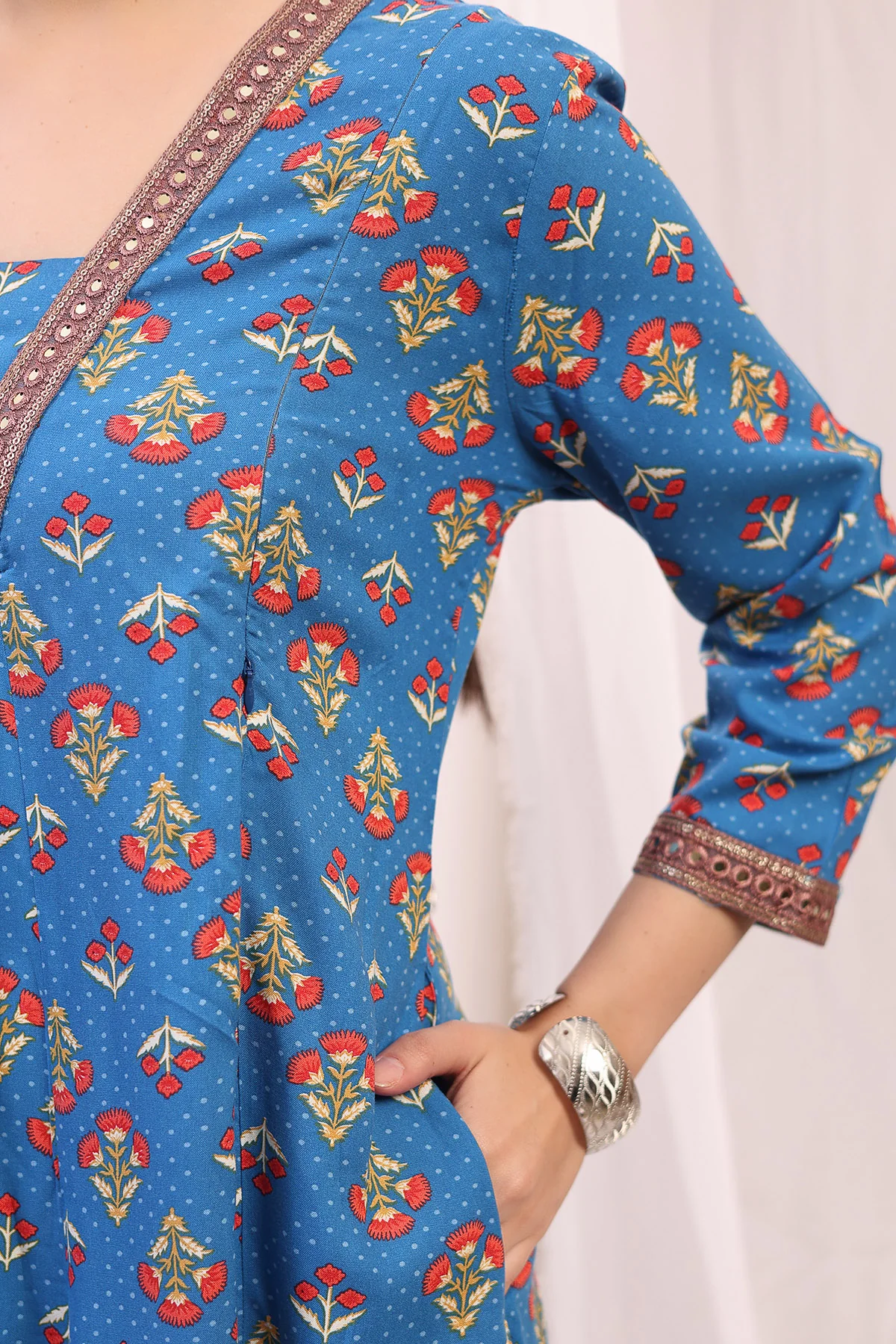 Embroidered Zip Feeding Kurta-Pant Set - Blue - Image 9