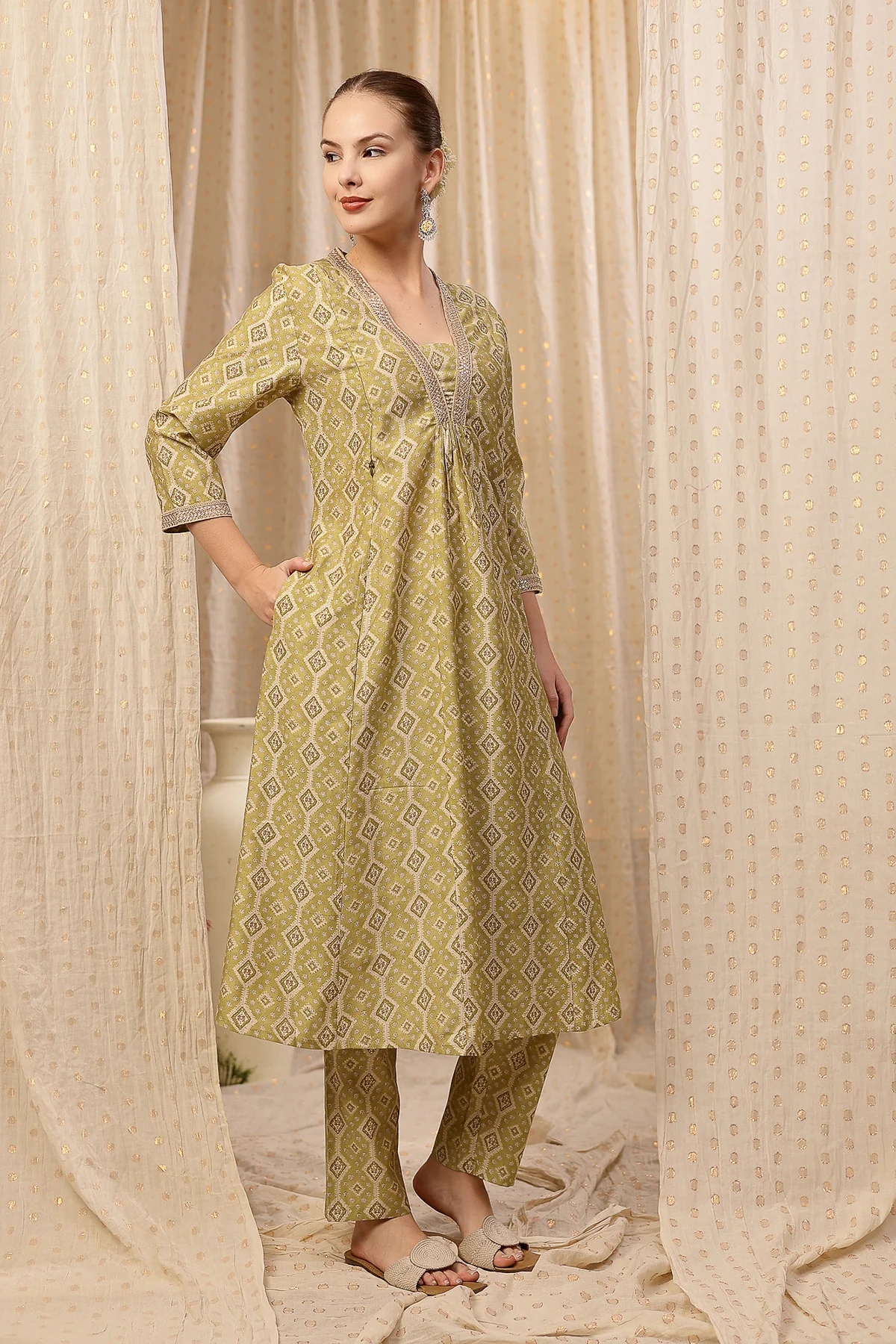 Embroidered Zip Feeding Kurta-Pant Set - Olive Green - Image 7