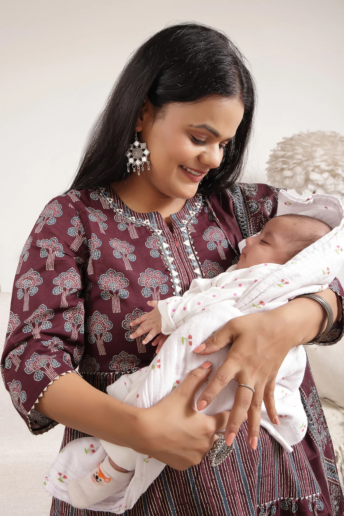 Ethnic Cotton Tiered Maternity Kurti for Feeding - Plum - Image 10