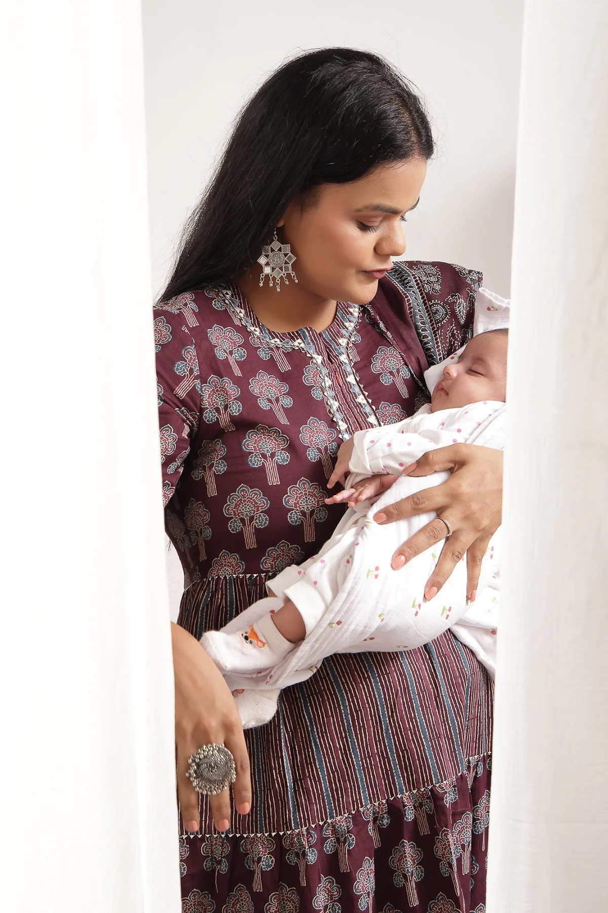 Ethnic Cotton Tiered Maternity Kurti for Feeding - Plum - Image 9