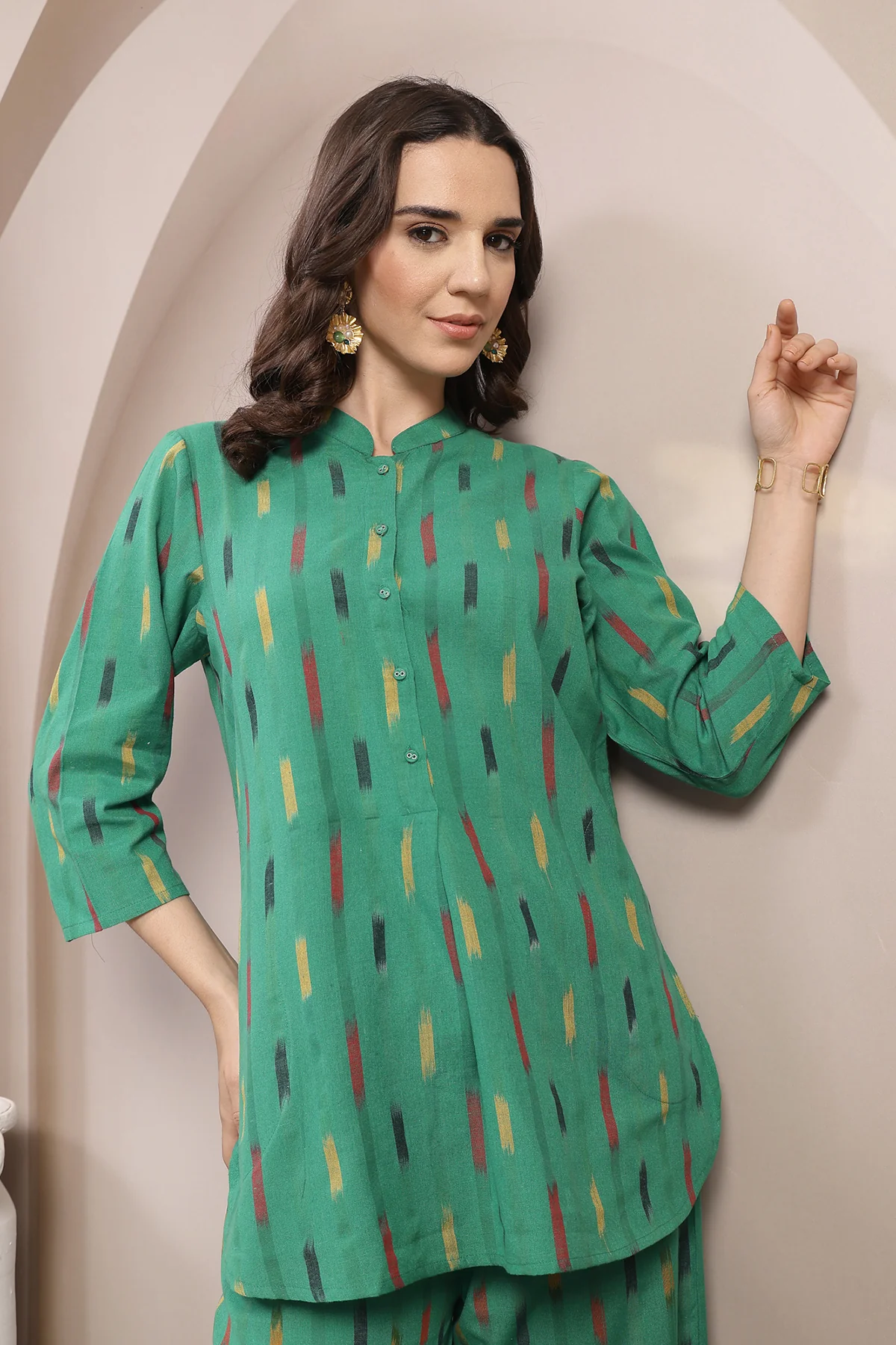 Ikat Zipless Maternity Kurta Set - Green - Image 4
