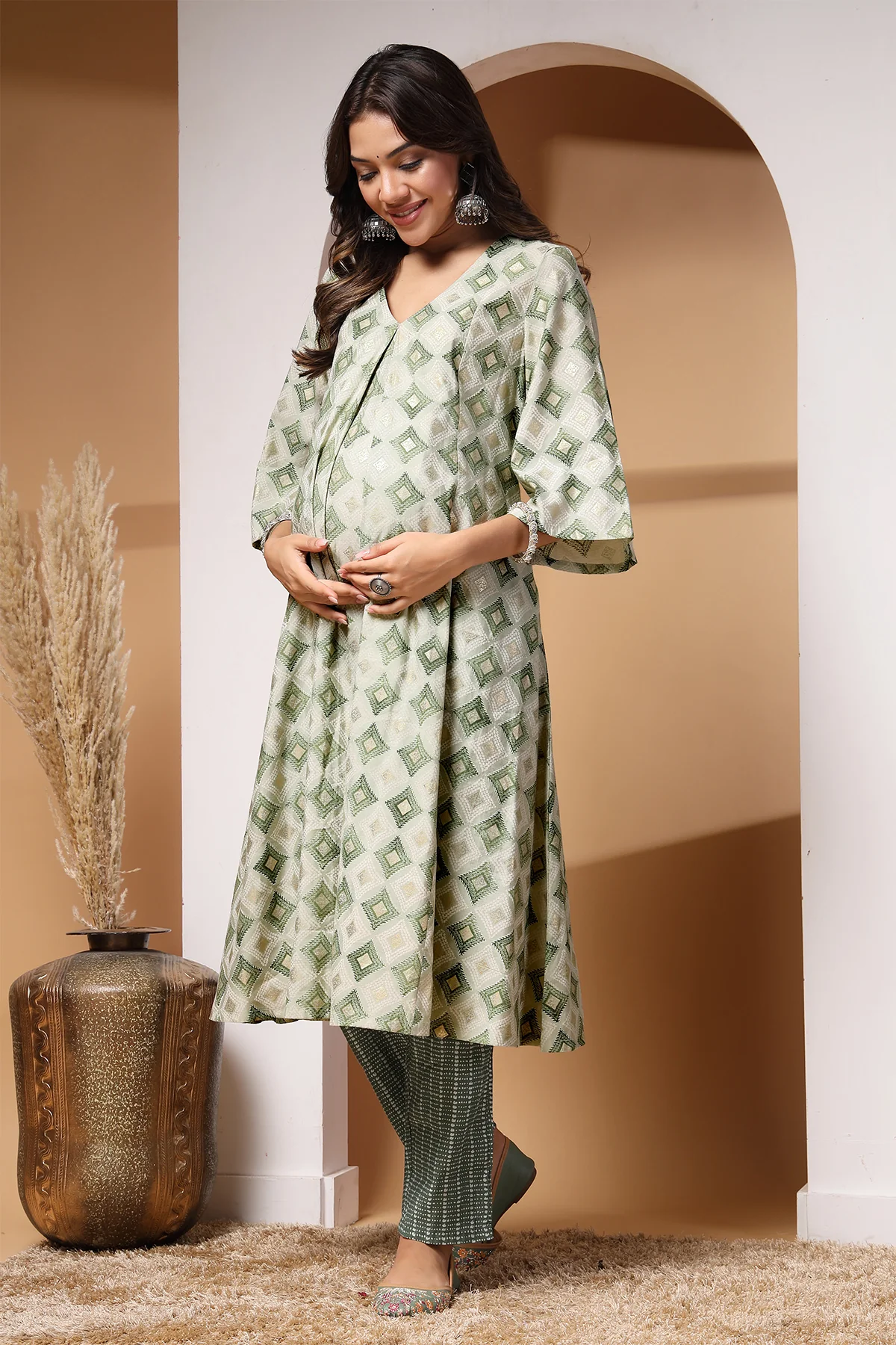 Light Green Gold Foil Print Zipless Feeding Kurta Pant Set - Image 10
