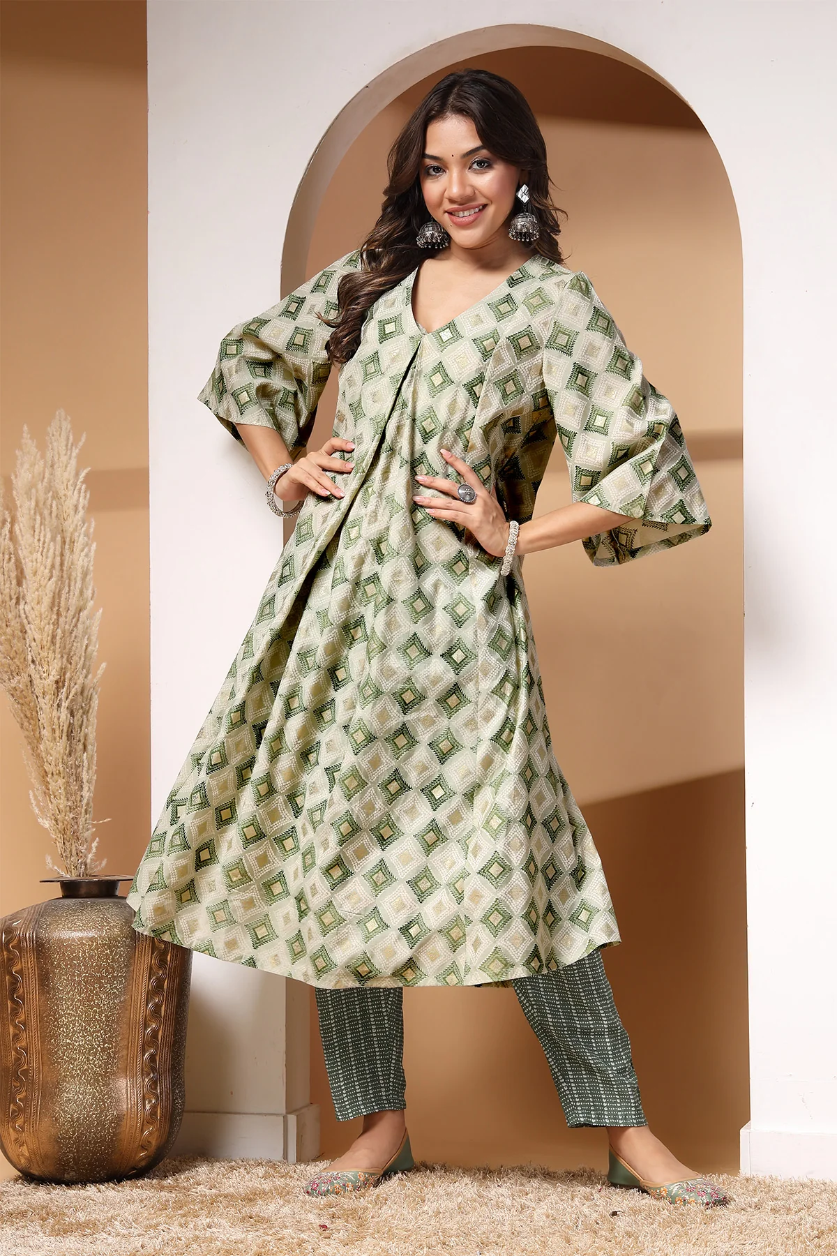 Light Green Gold Foil Print Zipless Feeding Kurta Pant Set - Image 5