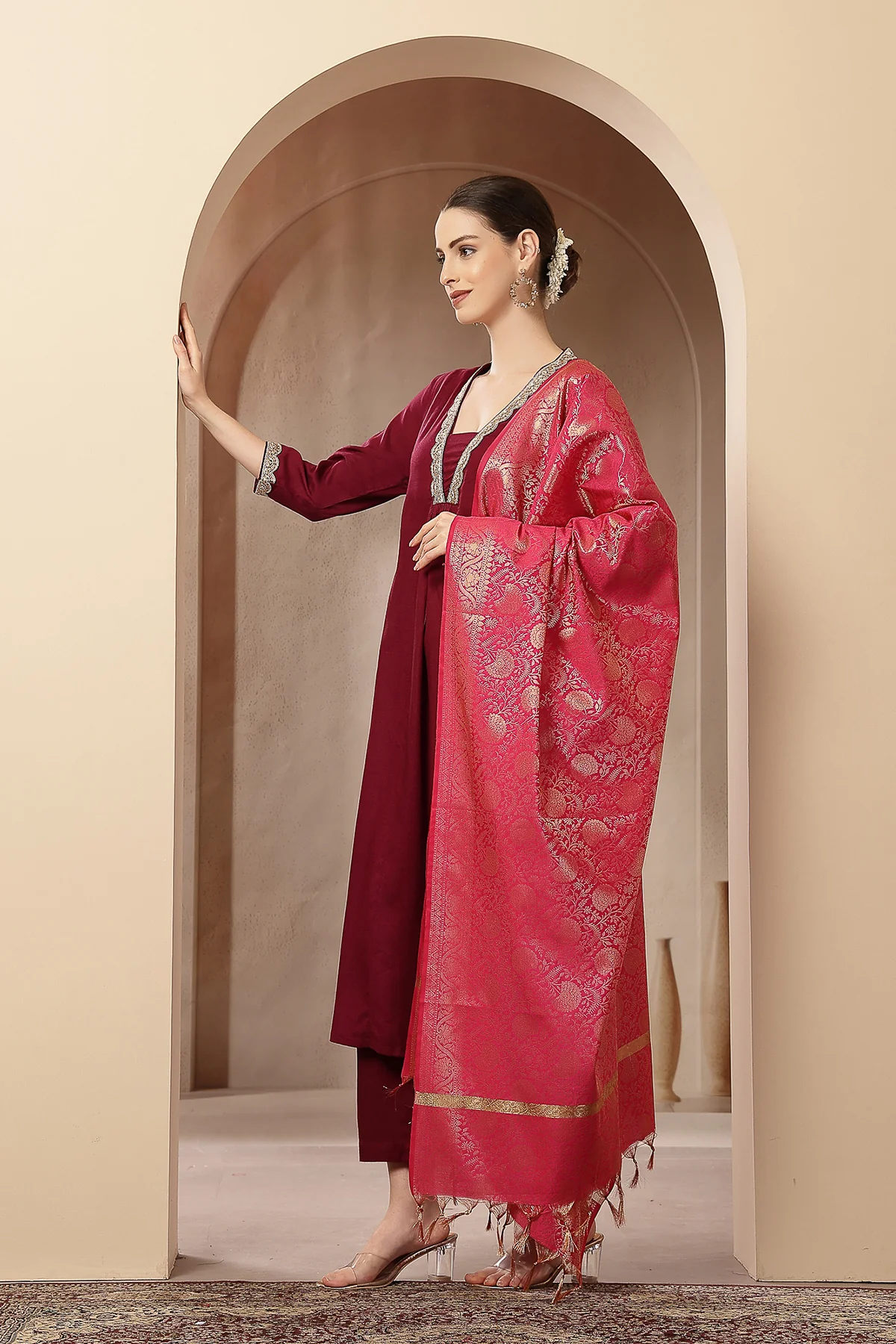 Maternity Concealed Zip Feeding Kurta Set with Dupatta - Maroon - Image 7