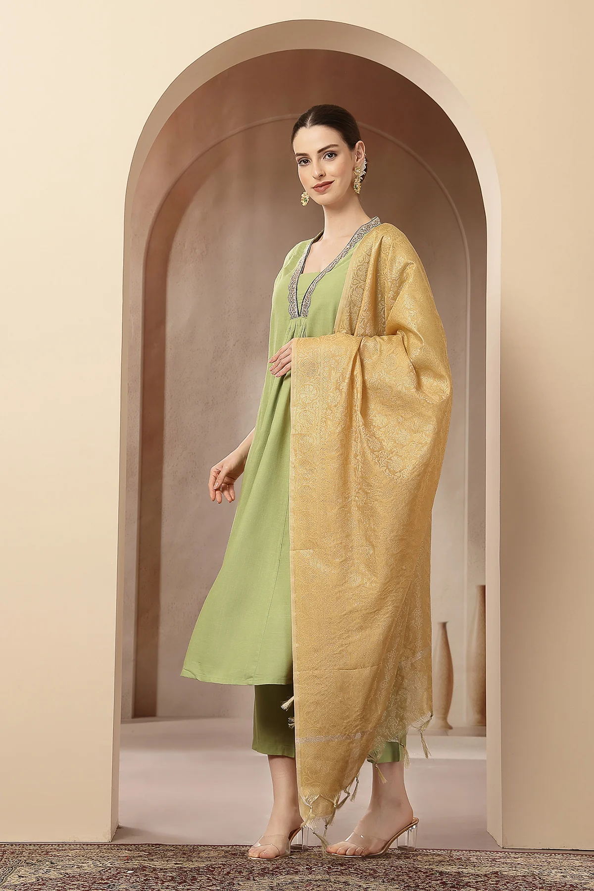 Maternity Concealed Zip Feeding Kurta Set with Dupatta - Parrot Green - Image 6