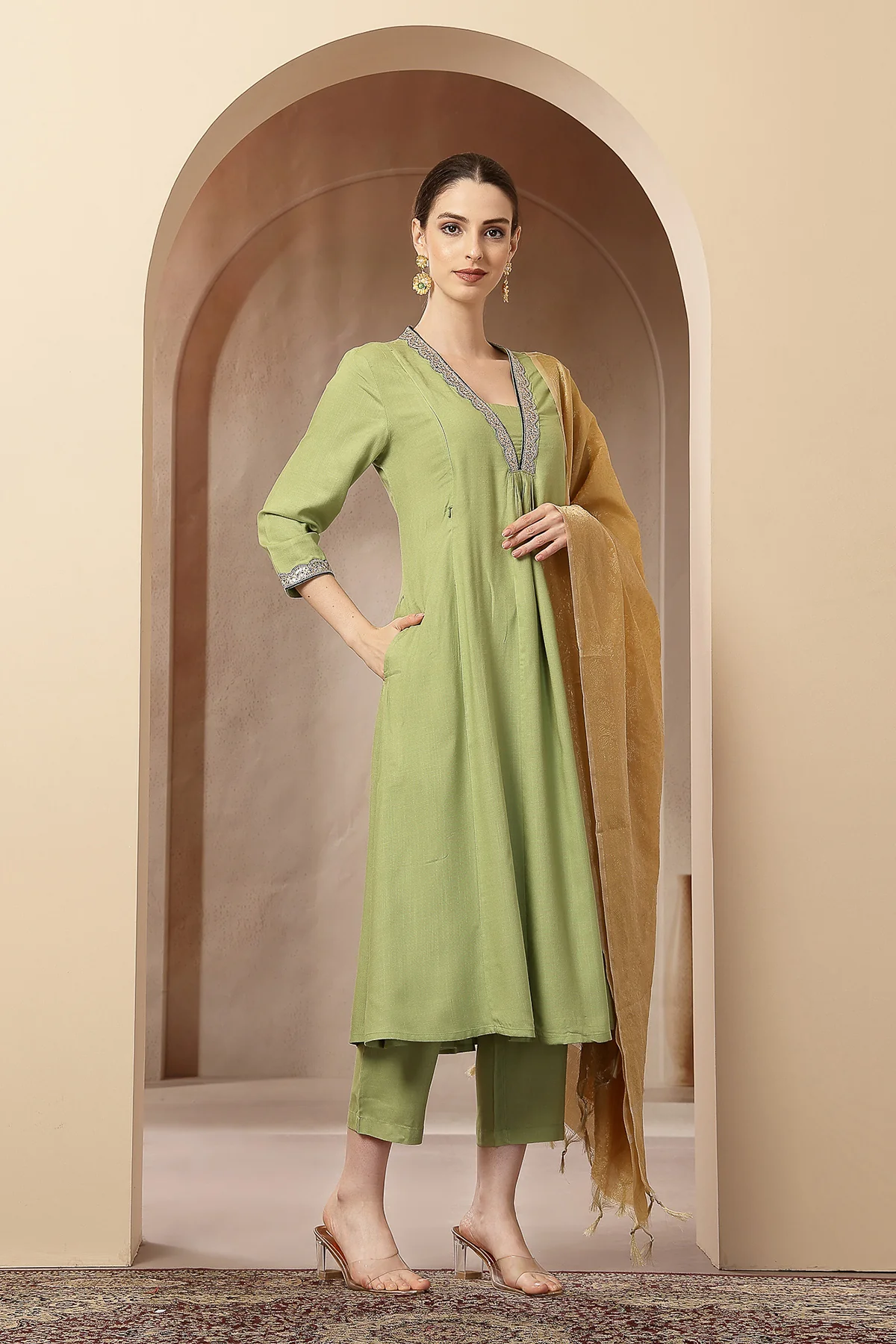 Maternity Concealed Zip Feeding Kurta Set with Dupatta - Parrot Green - Image 7