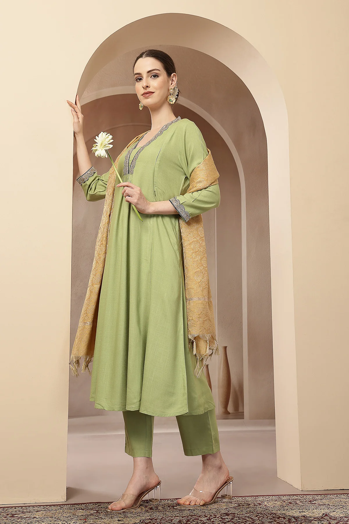 Maternity Concealed Zip Feeding Kurta Set with Dupatta - Parrot Green - Image 9