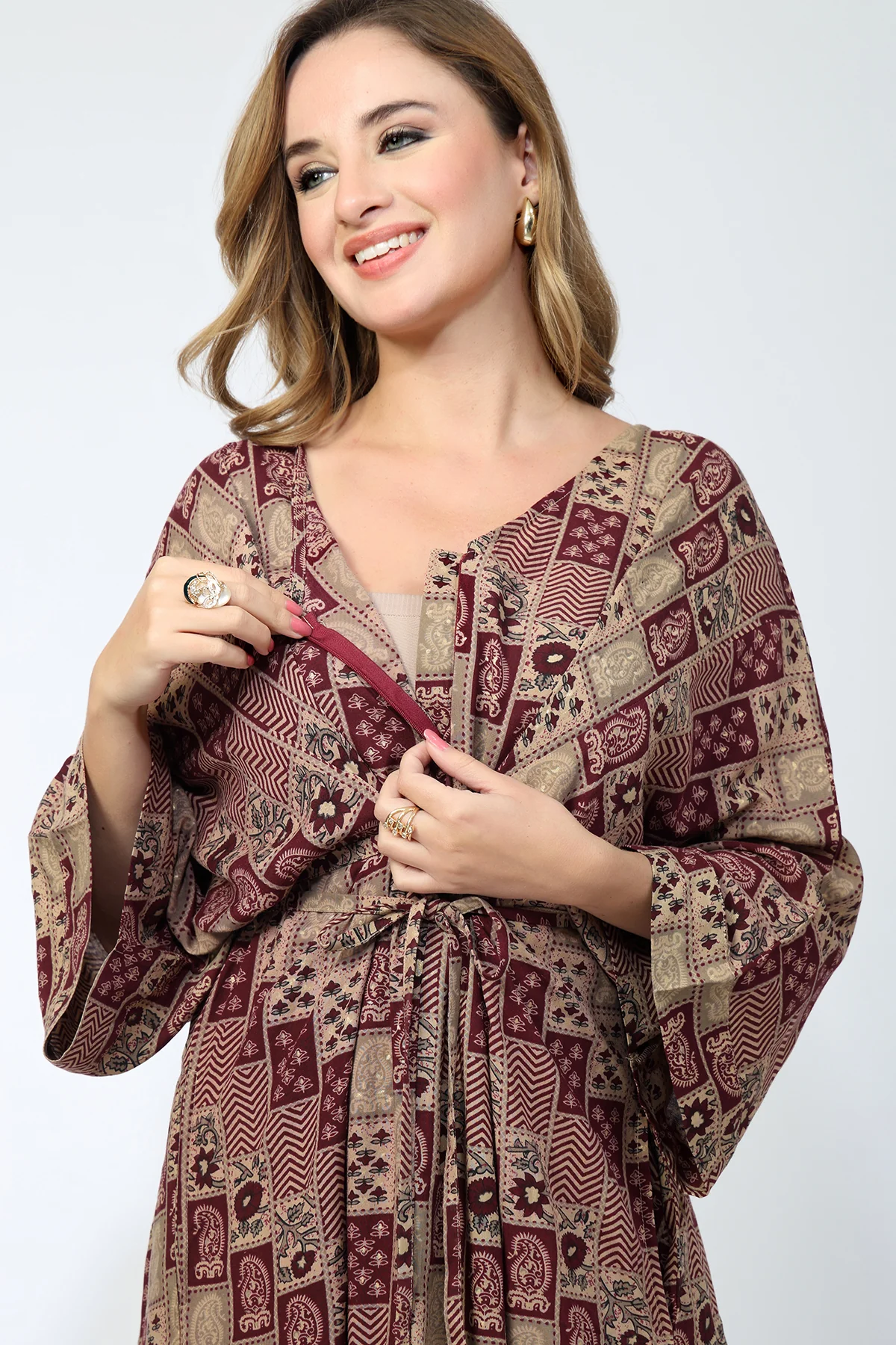 Maternity Concealed Zip Feeding Kaftan - Maroon - Image 2