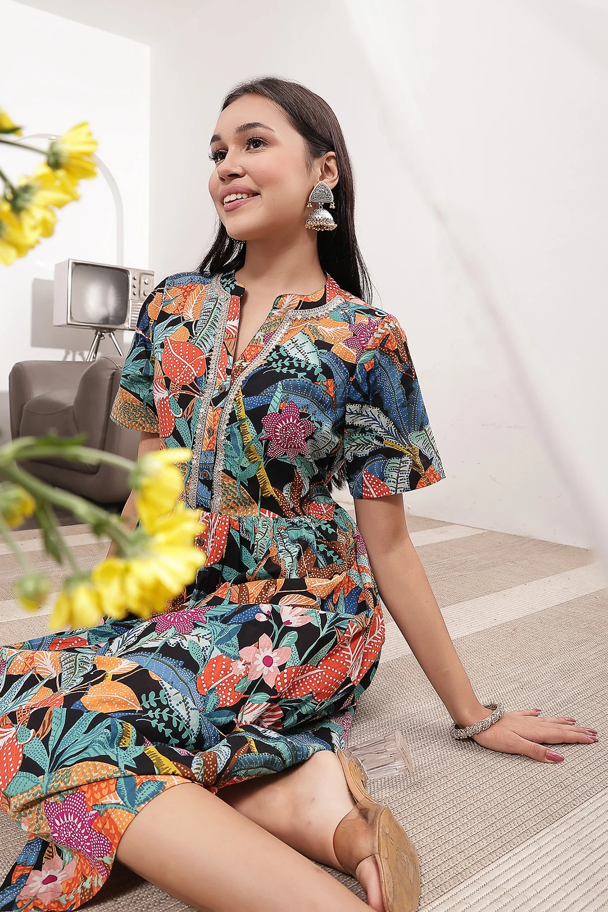 Mehr – The Festive Zipless Feeding Lapel Dress- Black Multi - Image 9