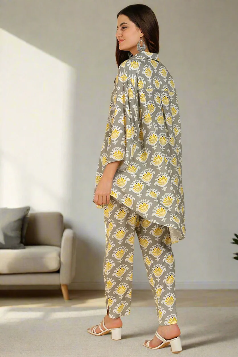 Multicolor Printed Maternity Co-ord Set with Zipless Feeding - Image 6