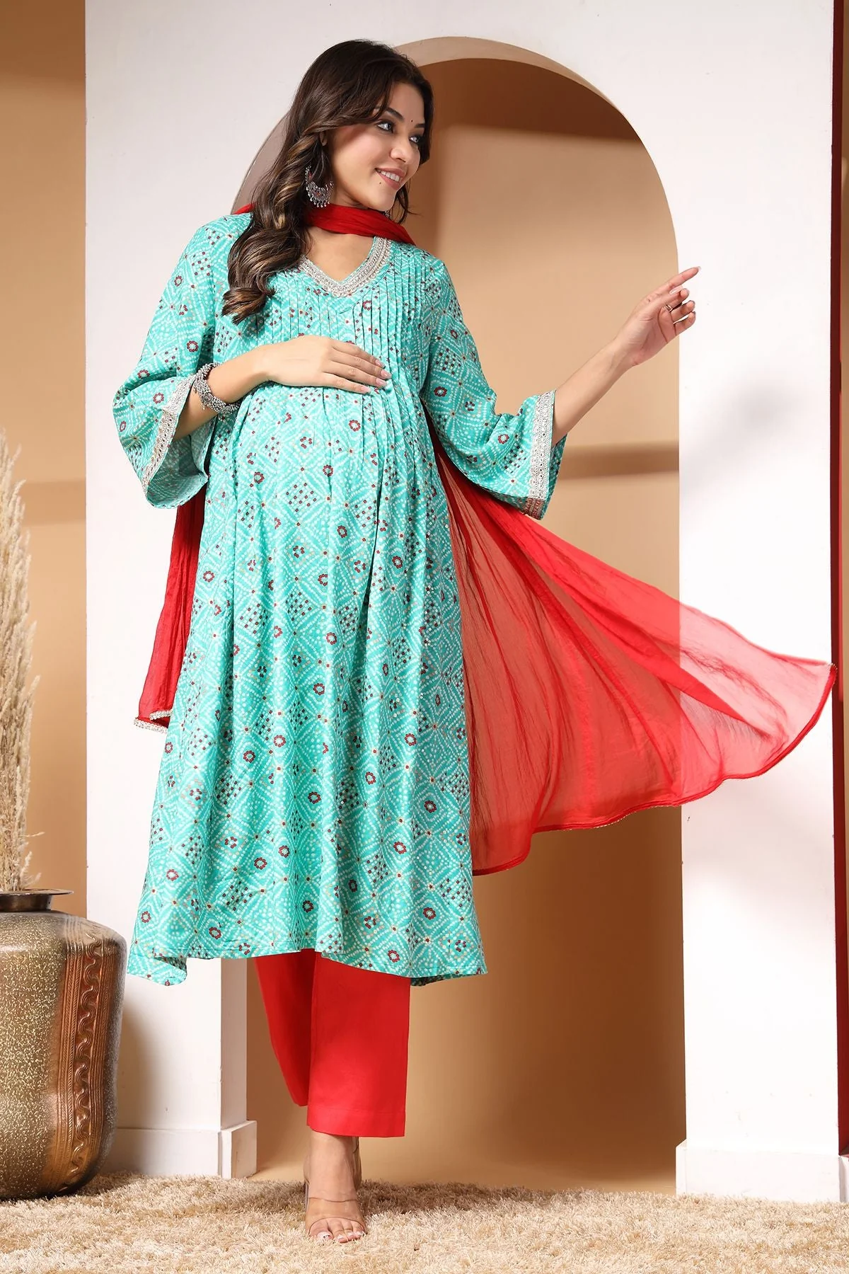 Ocean Oasis Maternity and Feeding Friendly Kurta Set - Image 13