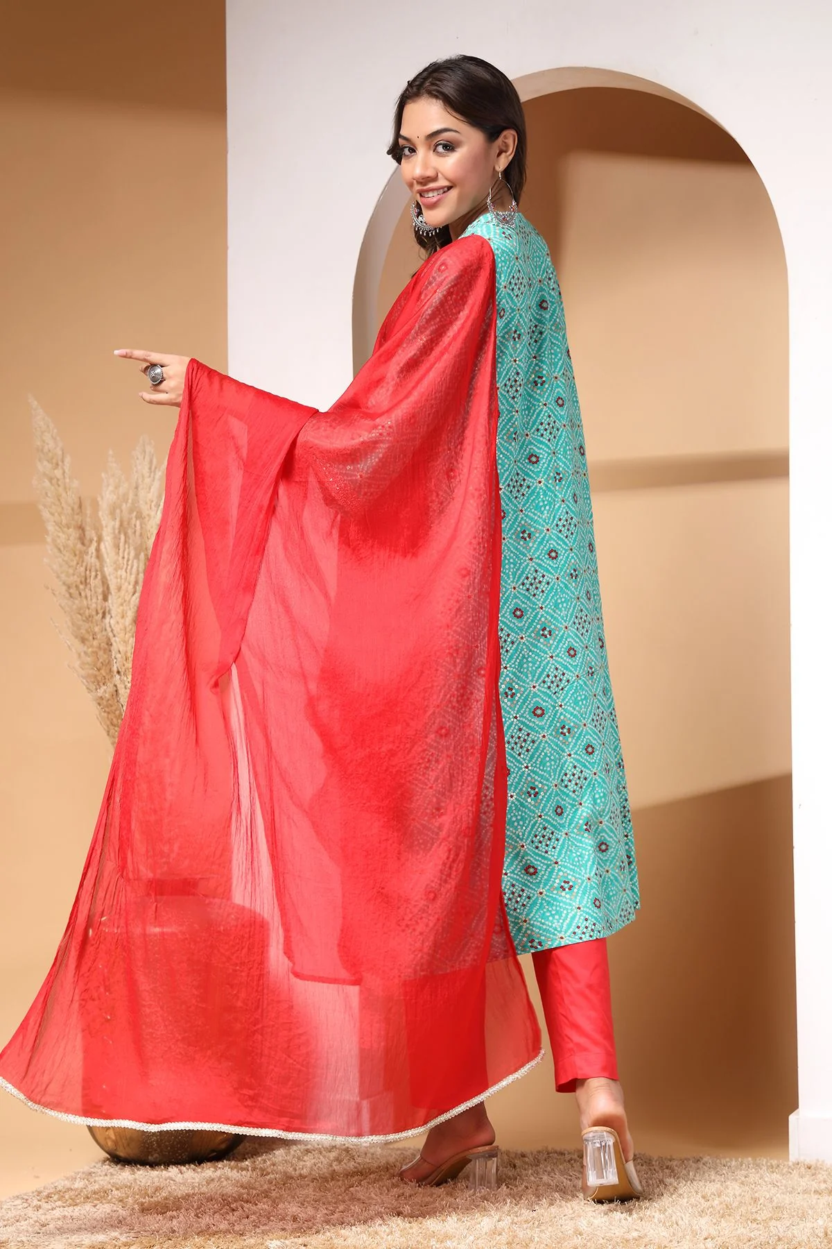 Ocean Oasis Maternity and Feeding Friendly Kurta Set - Image 9
