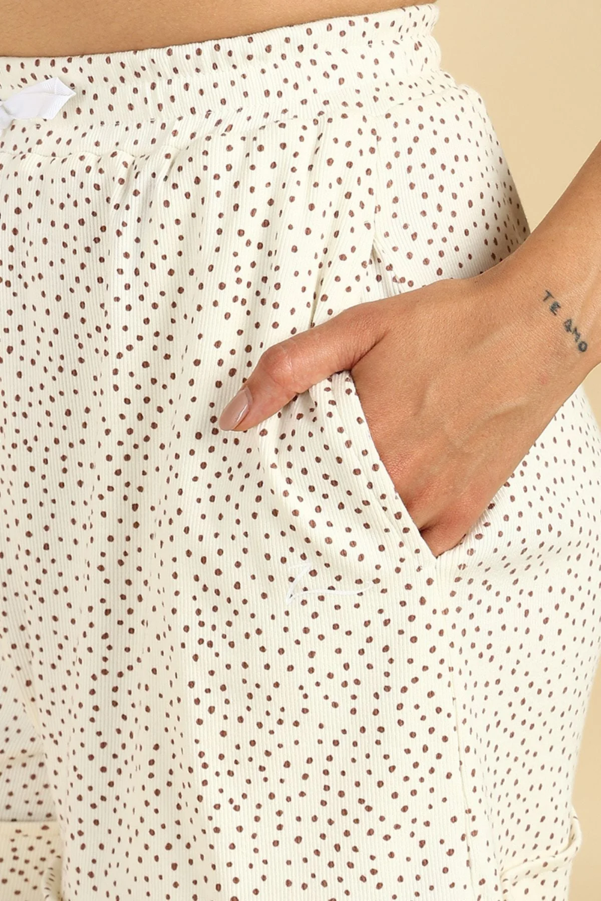 Off White 100% Cotton Shorts (Pregnancy & Postpartum) - Image 4