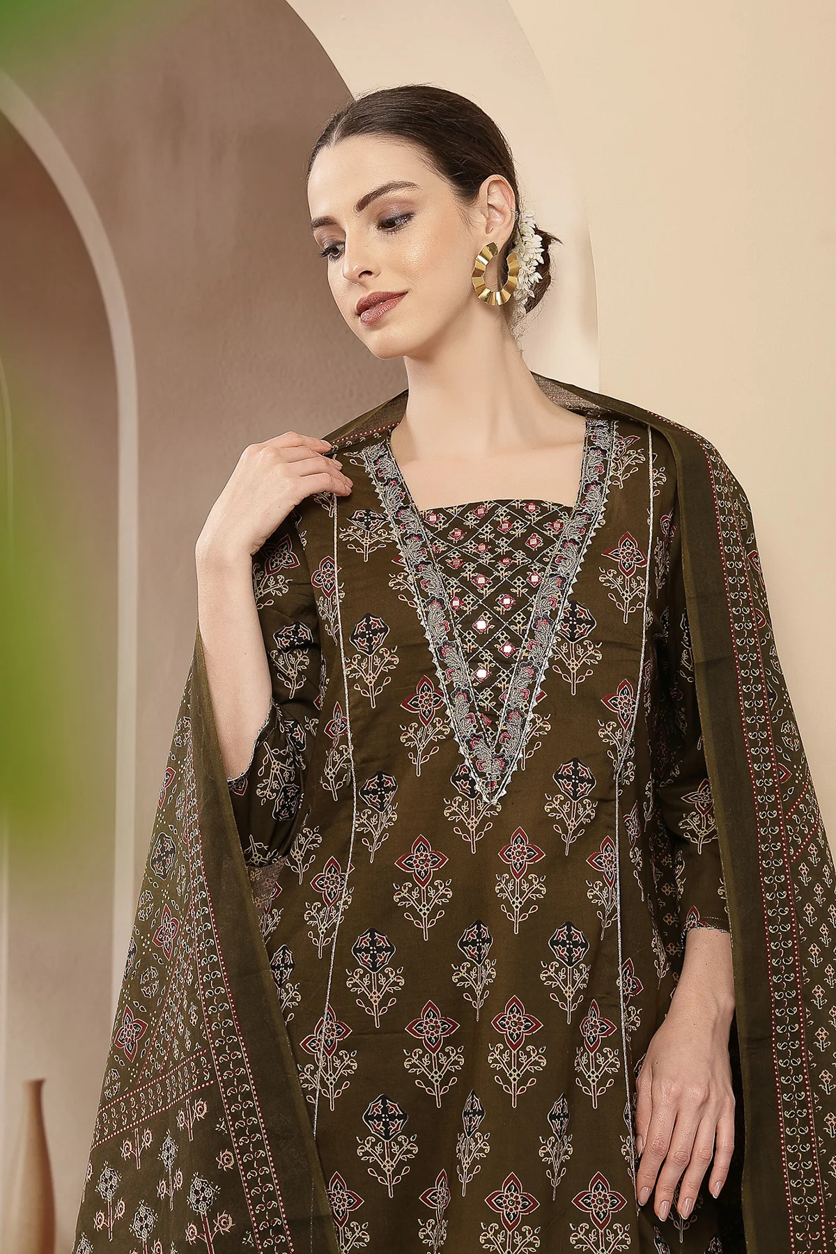 Olive Green 100% Cotton Concealed Zip Feeding Maternity Kurta Set with Dupatta - Image 9
