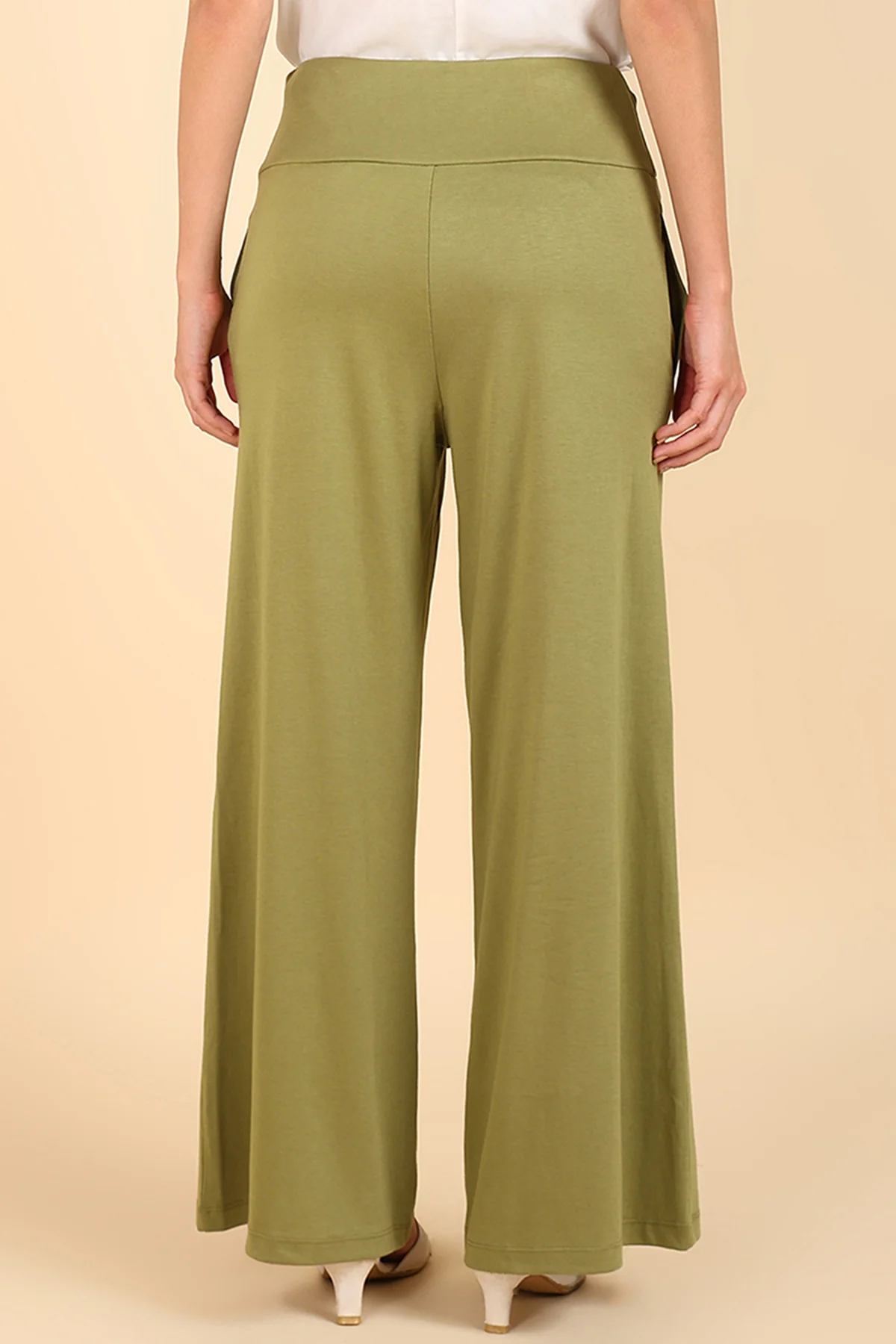 Olive Palazzo (Pregnancy & Postpartum) - Image 4
