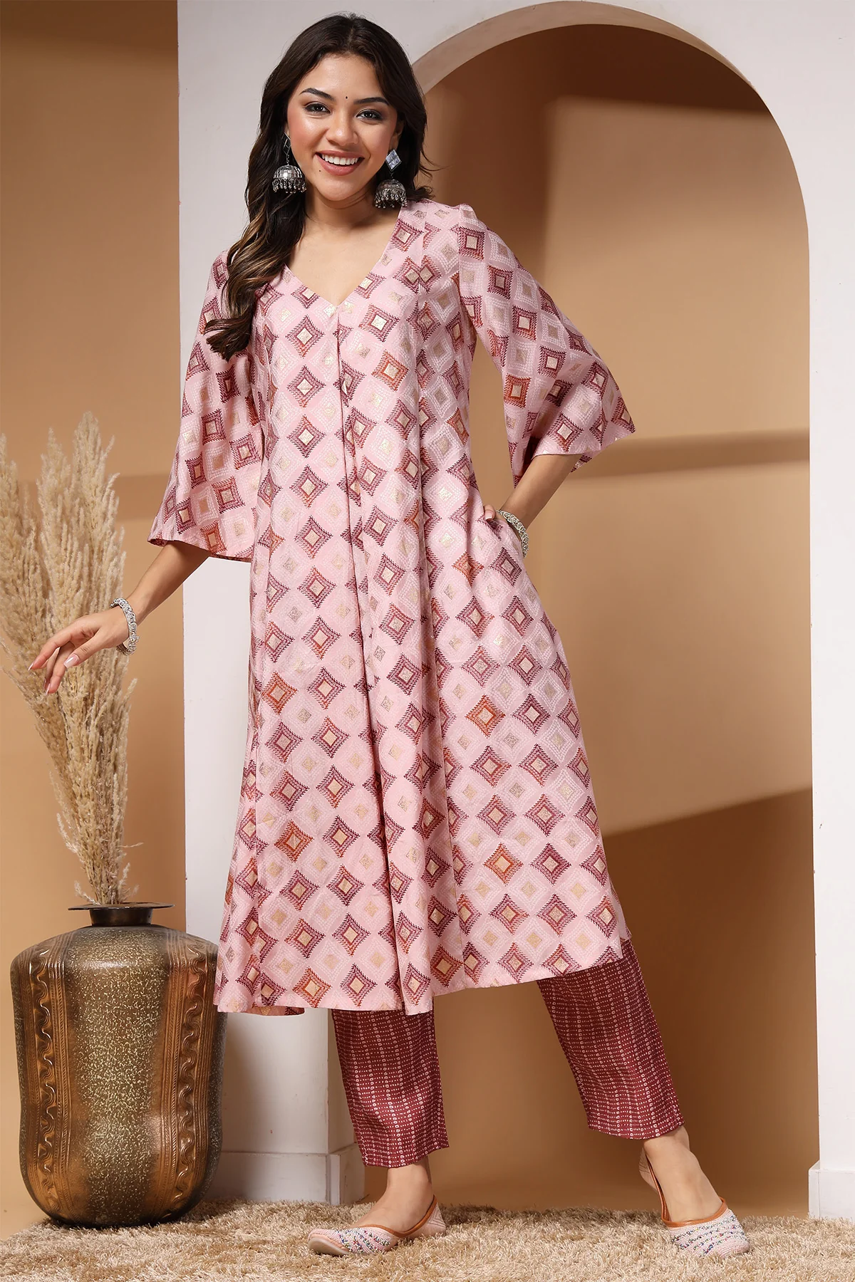 Pink & Maroon Gold Foil Print Zipless Feeding Kurta Pant Set - Image 5