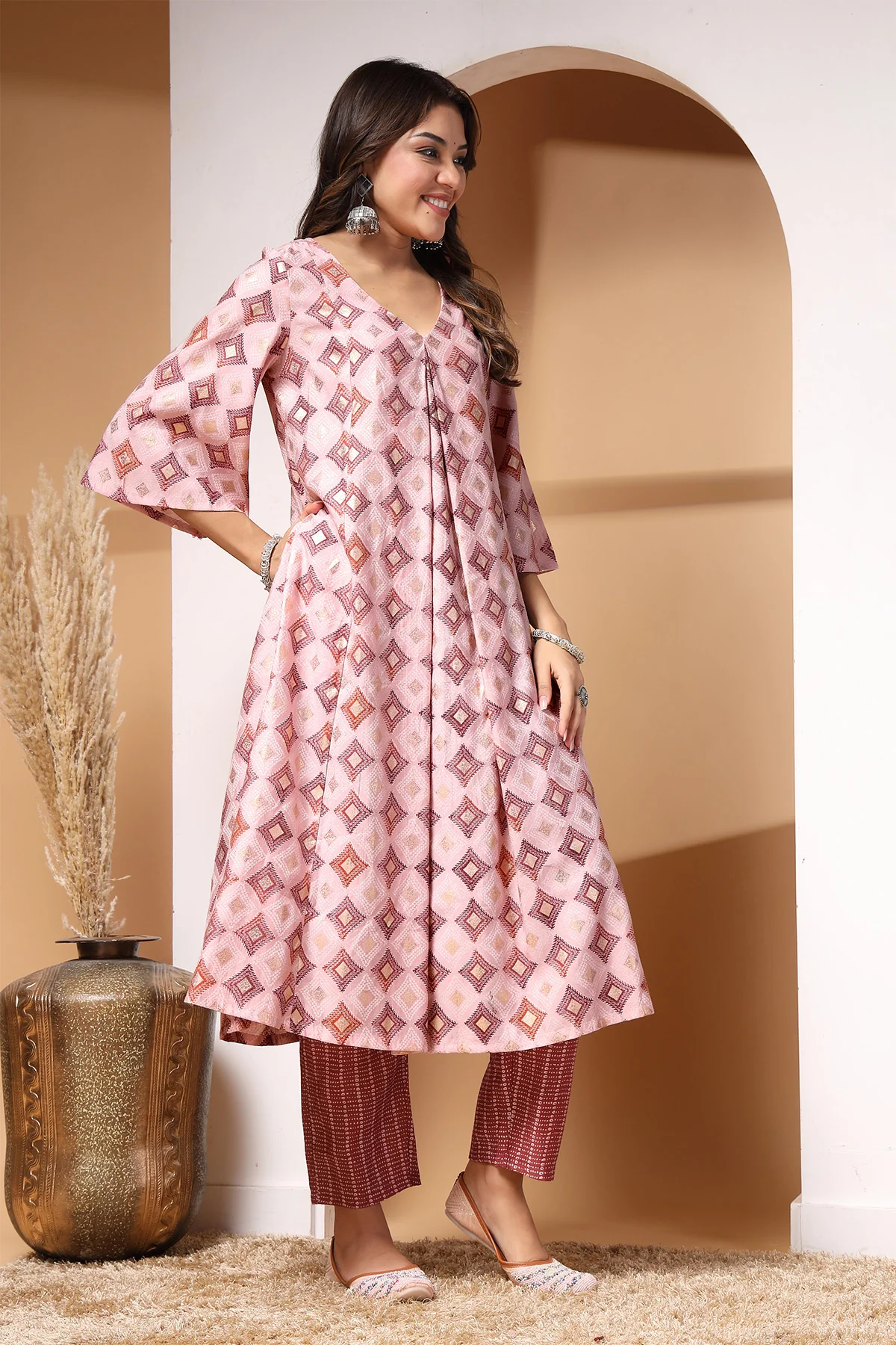 Pink & Maroon Gold Foil Print Zipless Feeding Kurta Pant Set - Image 8