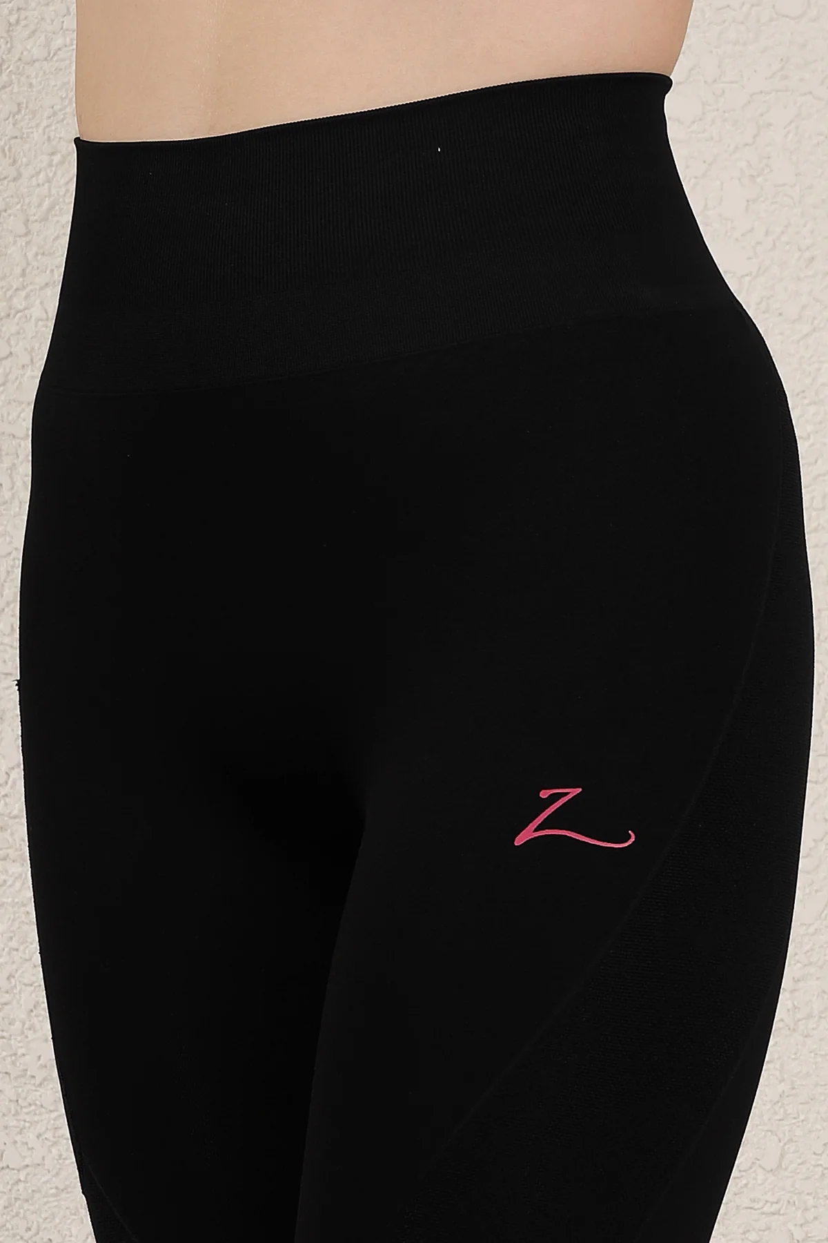 Seamless High Waisted Tummy Compression Floral Jacquard Black Postpartum Legging - Image 5