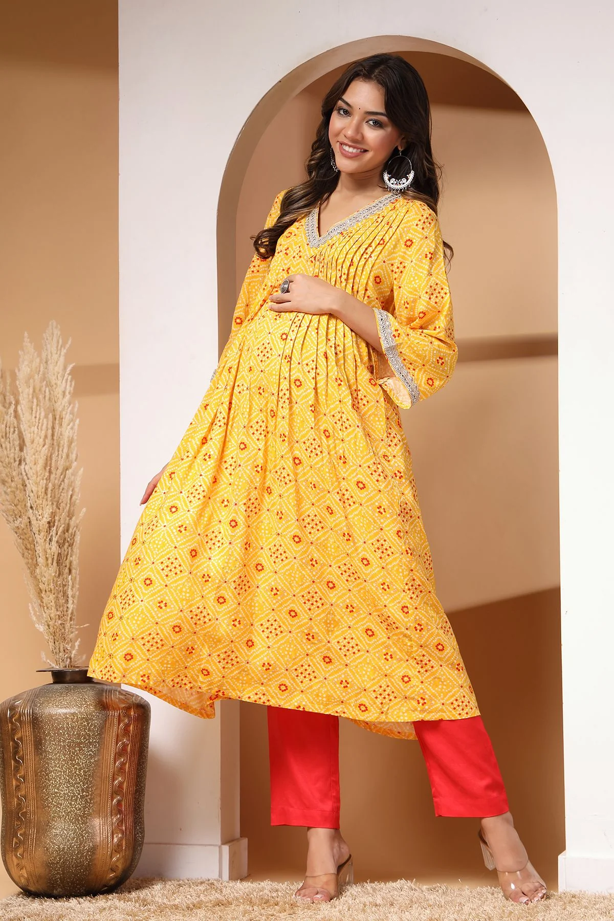 Sunshine Serenade Maternity and Feeding Friendly Kurta Set - Image 7
