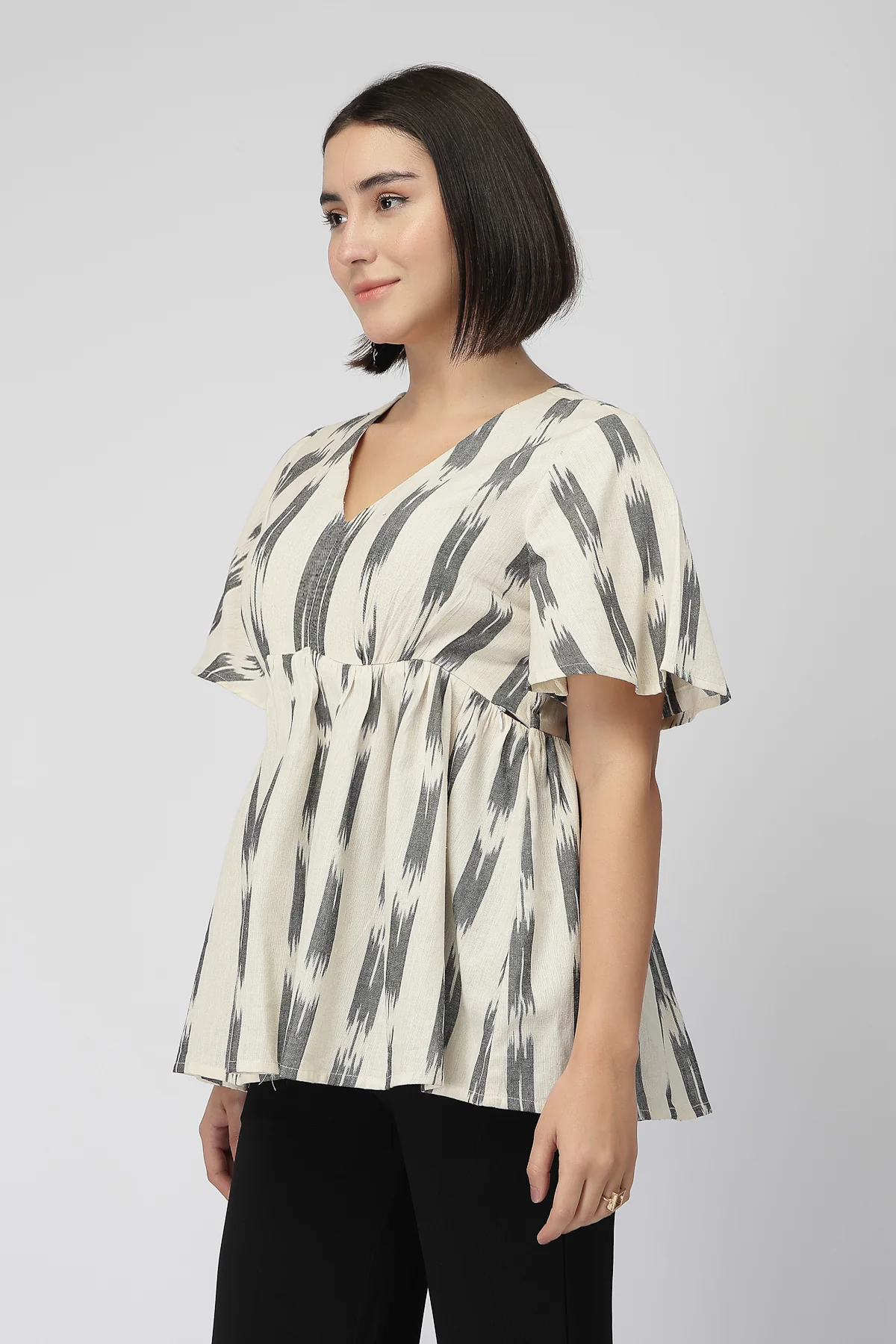 Broad Ikat Gathered Top with Zip - OFF-WHITE - Image 4