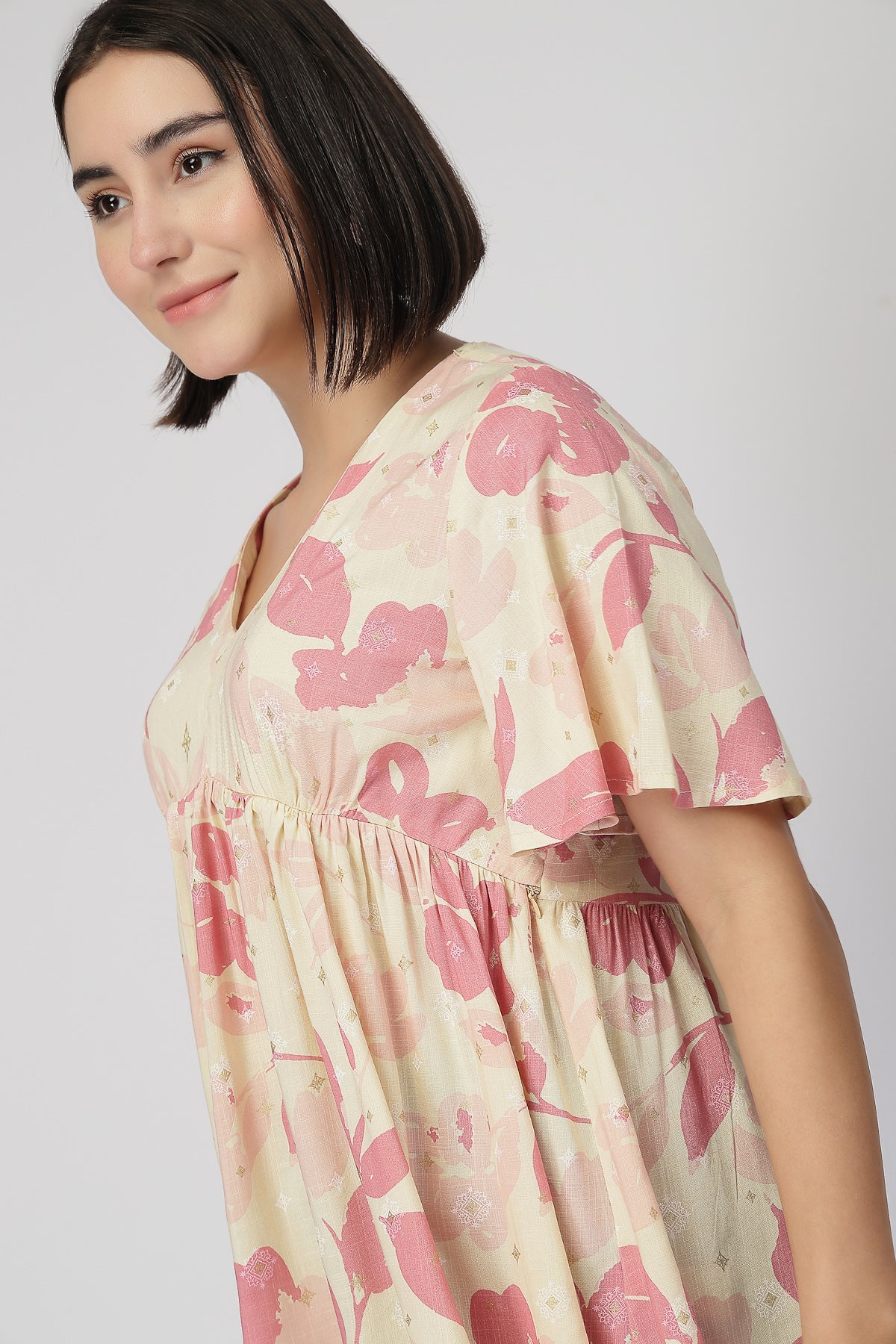 Maternity Printed  Top with Zip Feeding - PINK - Image 10