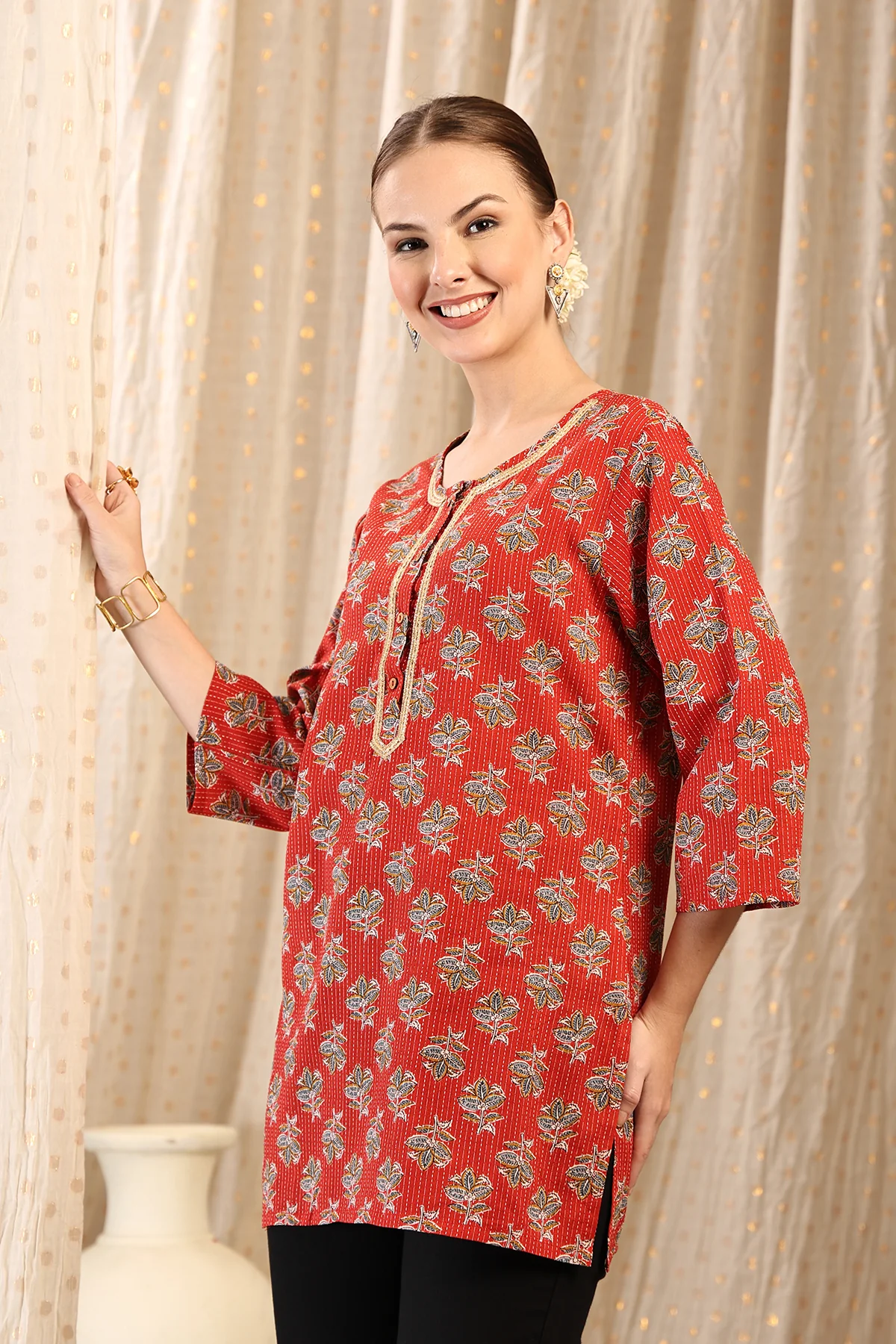 Zipless Feeding Cotton Top with Embroidered Neck - Red - Image 13