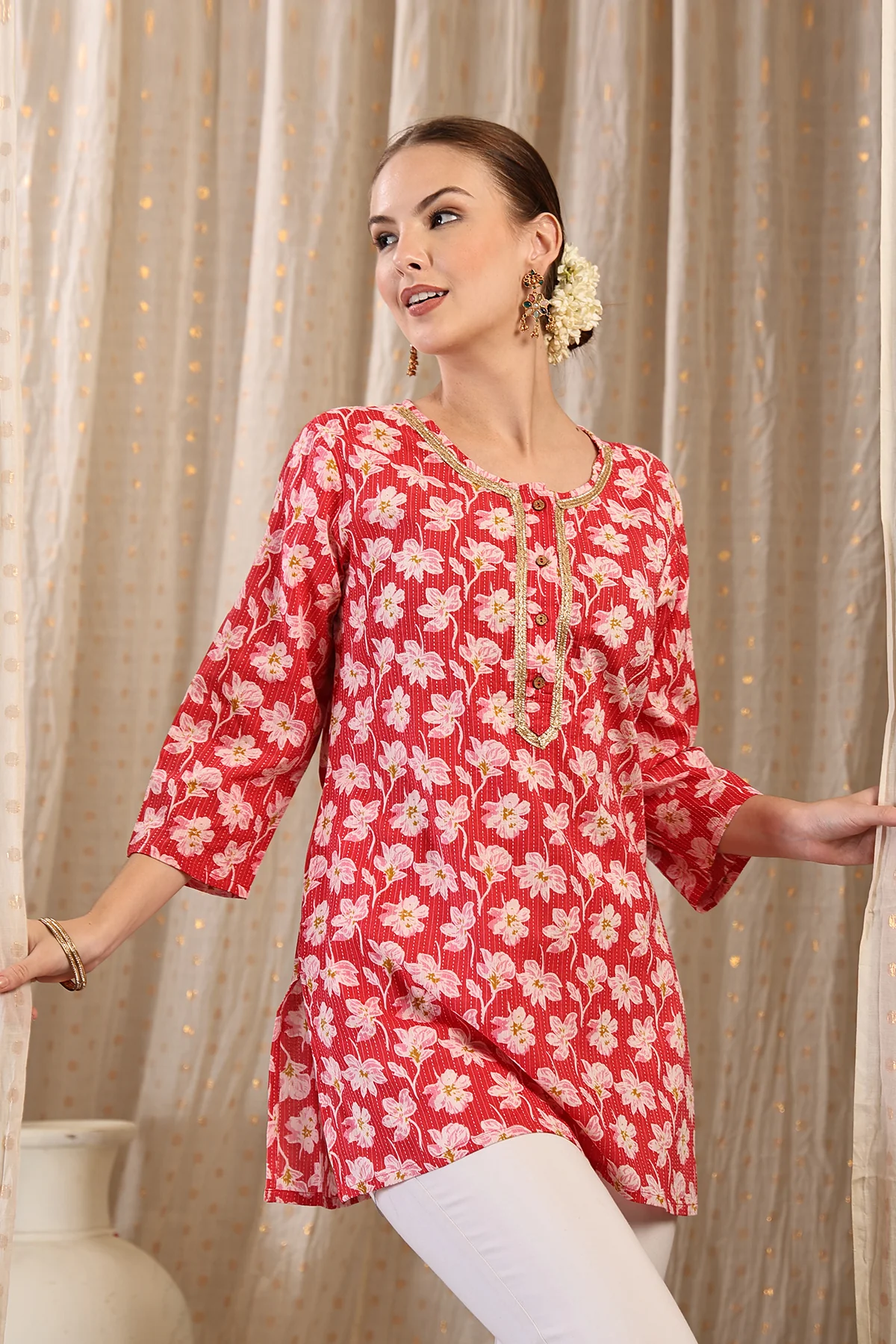 Zipless Feeding Cotton Top with Embroidered Neck - Red Floral - Image 4
