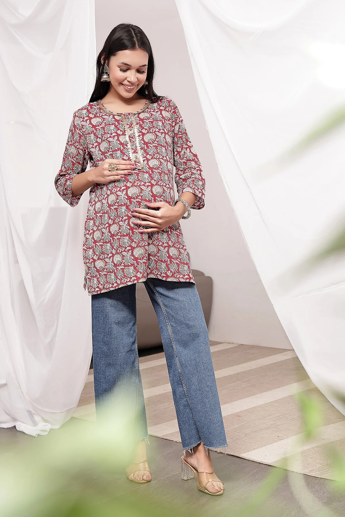 Zipless Feeding Cotton Top with Embroidered Neck - Red Multi - Image 4
