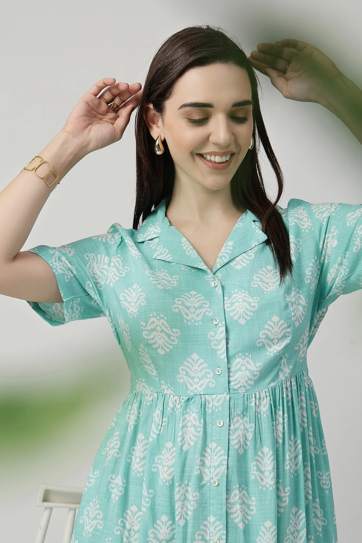 Zipless Feeding Shirt Dress with White Leafy Print - Mint Green - Image 9